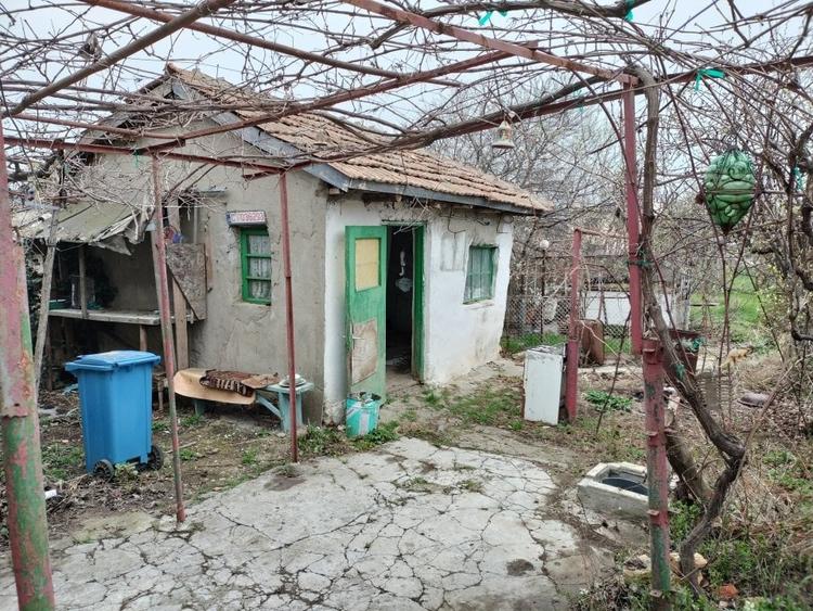 exclusivitate! Casa batraneasca trei camere, acoperis nou, Valu lui Traian! - 7