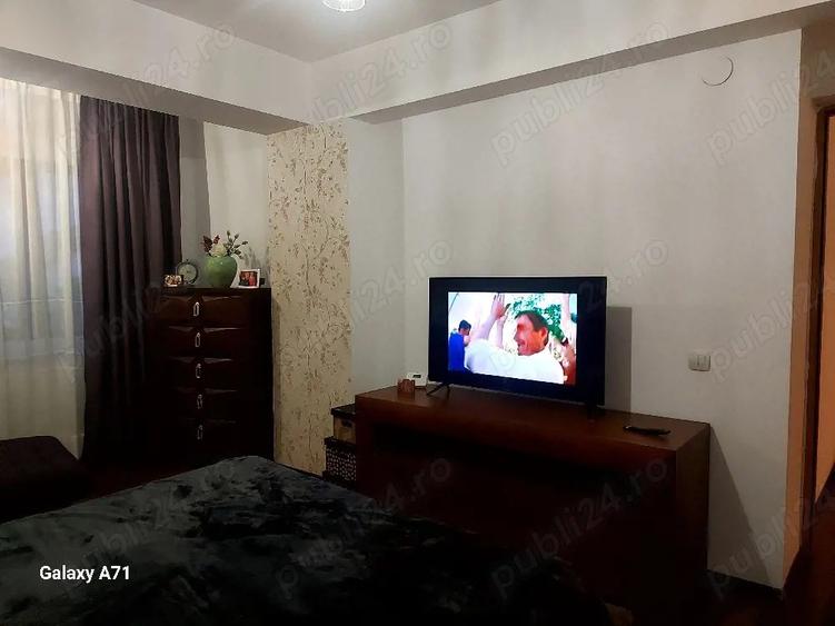 apartament 3 camere de vanzare - 1