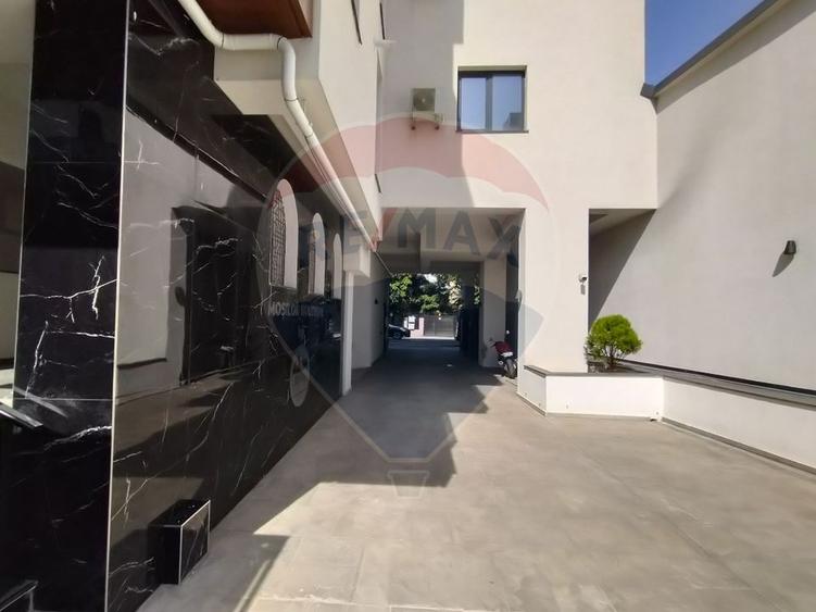 Apartament cu 2 camere semidecomandat în Dacia