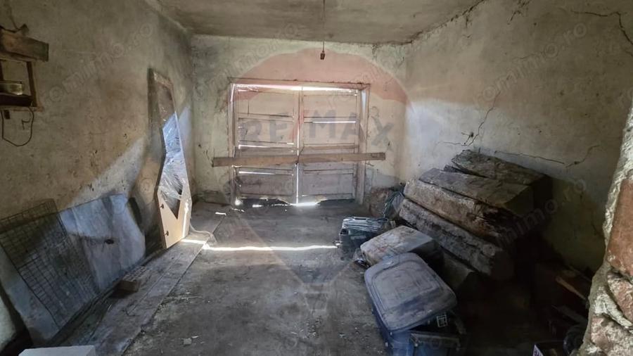 Casă cu 3 camere cu Teren 847 Mp în Central