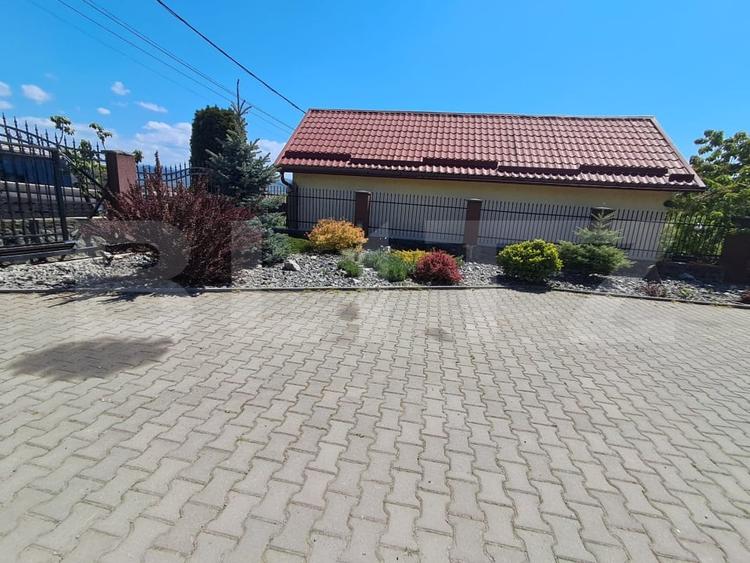 Casă individuală cu 5 camere cu Canalizare în Reghin