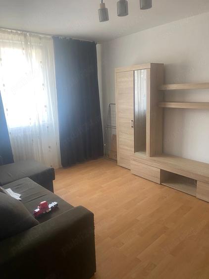 Apartament cu 2 camere decomandat în Mărăței