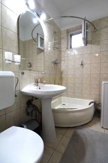 Apartament cu 2 camere decomandat, mobilat în Neptun