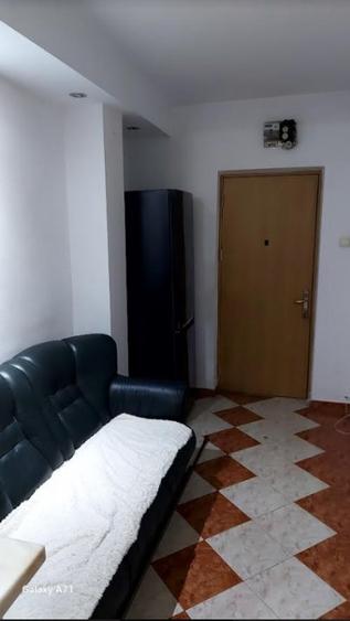 Apartament cu 2 camere decomandat, mobilat în Berceni