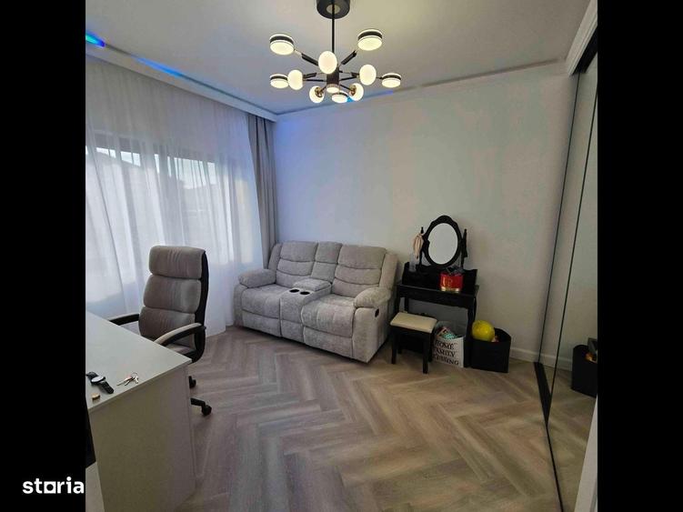 Casă cu 4 camere în Mărtinești