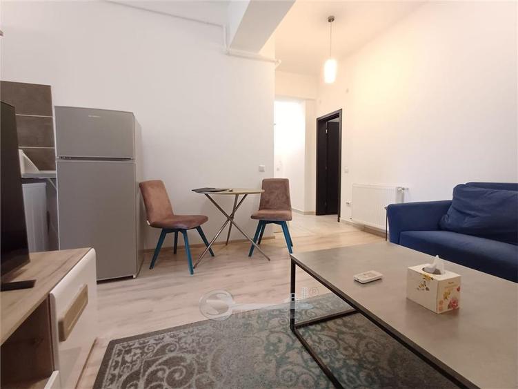 Apartament cu 2 camere decomandat în Podu Roș