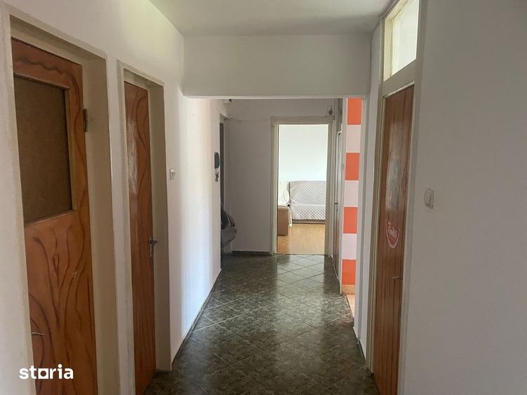 Apartament cu 3 camere decomandat, mobilat în Rahova