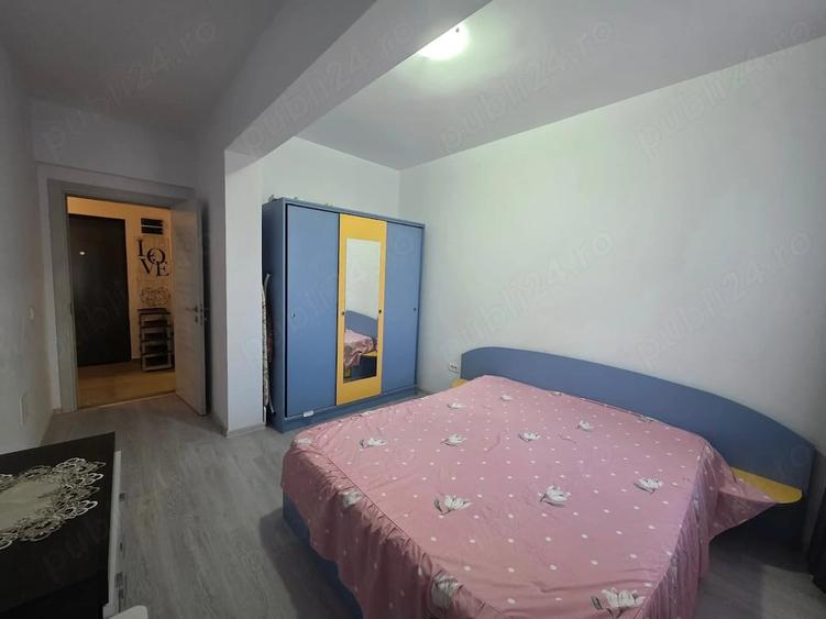 Apartament cu 2 camere semidecomandat în Berceni