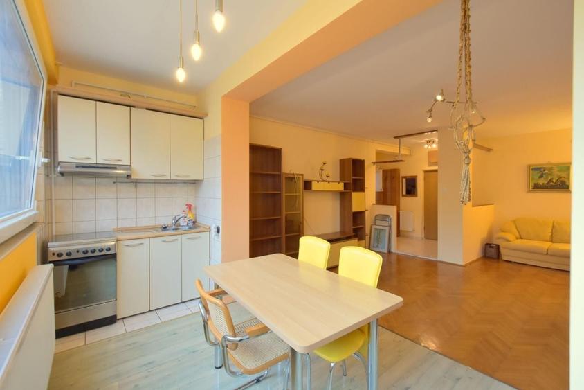 Apartament cu 2 camere decomandat, mobilat în Semicentral