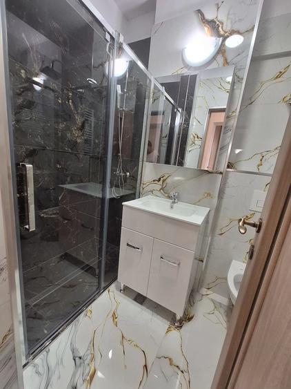 Apartament cu 3 camere decomandat în Medicină