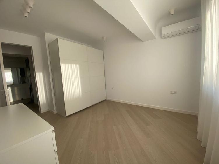 Apartament cu 3 camere decomandat, mobilat în Pipera