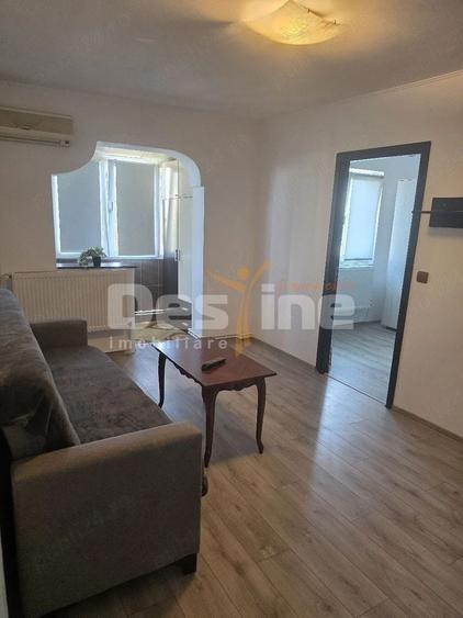 Apartament cu 2 camere semidecomandat, mobilat în Tomis Nord