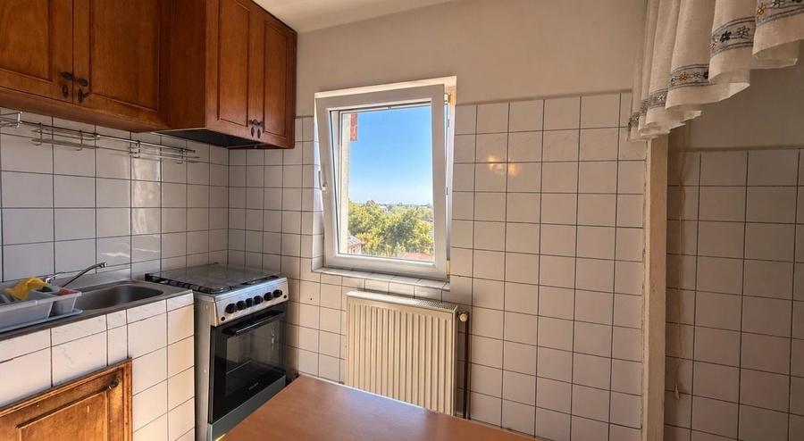 Apartament cu 2 camere decomandat în Soarelui