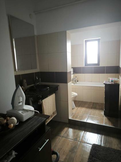 Apartament 3 camere, semimobilat, centru Campulung Moldovenesc - 5