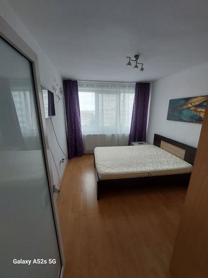 Ofer spre inchiriere apartament cu 2 camere decomandat - 2