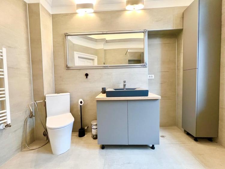 SPATIU DEOSEBIT VILA / PARTIAL MOBILAT SI UTILAT - 30