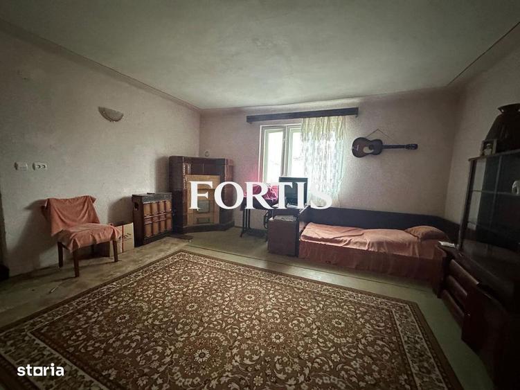 Casa de vanzare 3 camere in Fagaras, zona centrala - 2