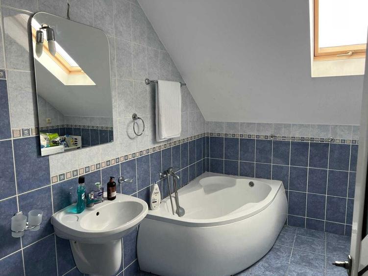 Inchiriere apartament 4 dormitoare, living, str Putnei, mansarda (et5) - 7