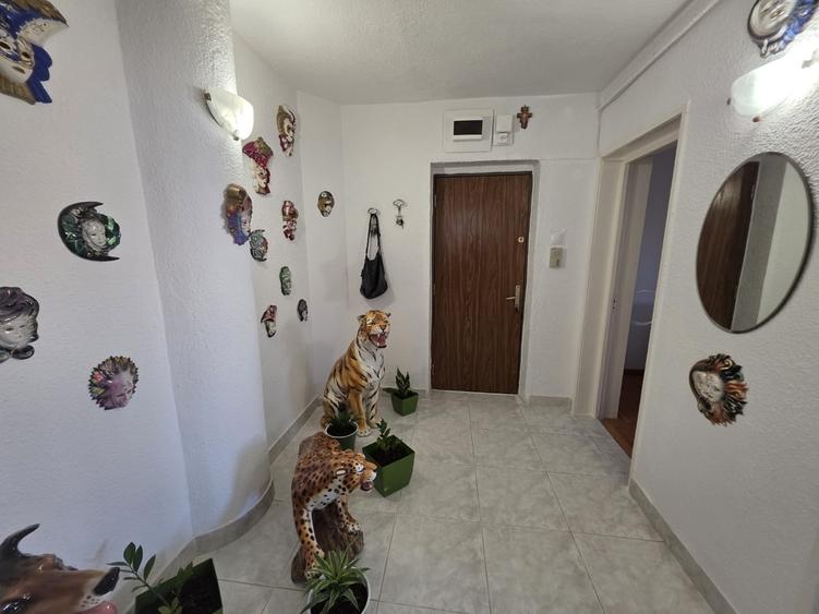 Titan, Nicolae Grigorescu, apropiere metrou si parc IOR - 2