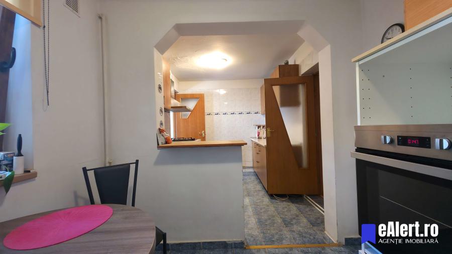 Casă de vânzare, Vatra Luminoasă, zona Str. Victor Manu, sector 2, Bucuresti - 23