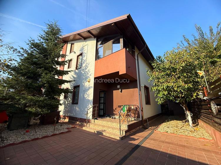 Duplex Mobilat / 4 Camere / 2 Bai / Teren 200 mp