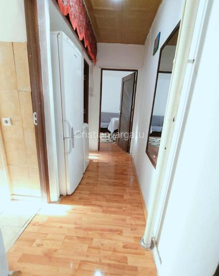 Apartament 2 camere Apartament 2 camere