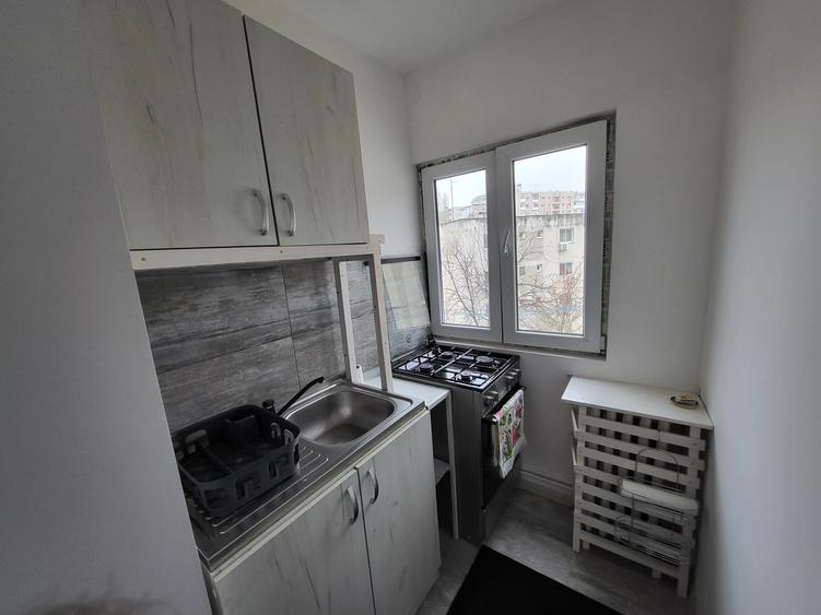 Garsoniera mobilata utilata langa metrou Gorjului - 4