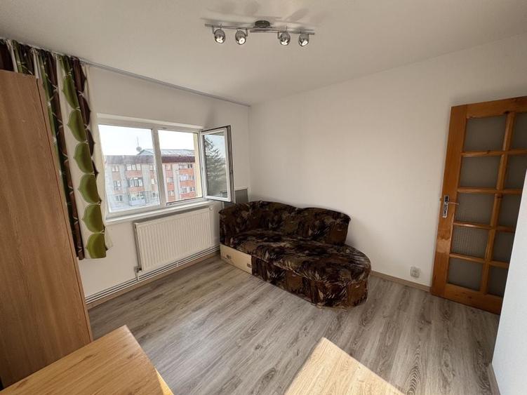 Apartament 3 camere 60 mp bloc 1980 central Filipesti de Padure! - 17