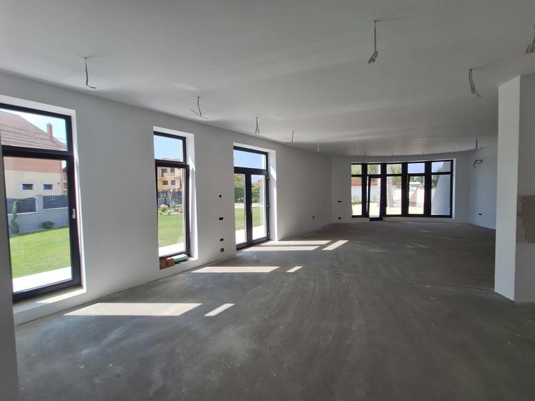 Vilă noua în Sanmartin - 4