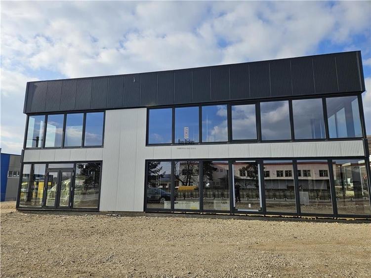 Spatiu 650 mp - Showroom Comercial - Depozitare - 1