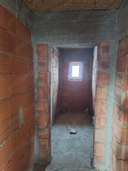 Vand casa la ro?u Campineanca in spatele garii din Foc?ani - 6