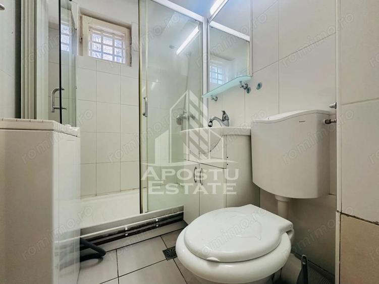 Apartament cu 2 camere semidecomandat, mobilat în Podgoria