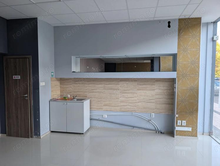 SAD comercial, de inchiriat, zona Micalaca, Piata Soarelui - 2