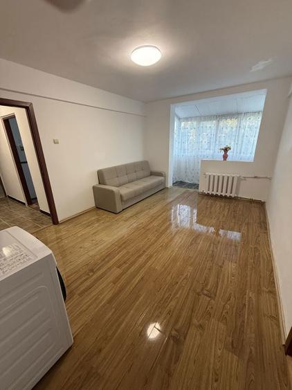 Apartament 3 camere de vanzare Cernavoda - 2