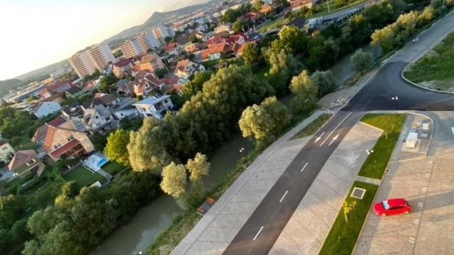 Apartament cu 2 camere decomandat în Centura - 3