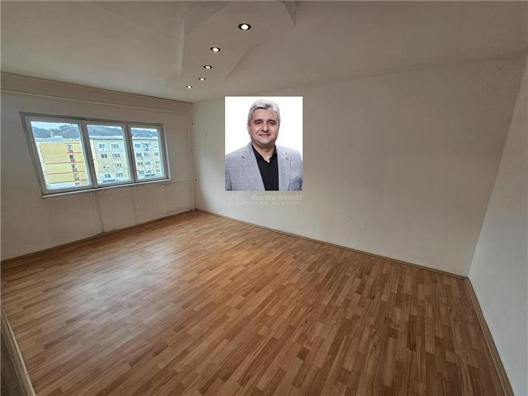 Resita, 3 Cam. Dec., Micro 4 - 1