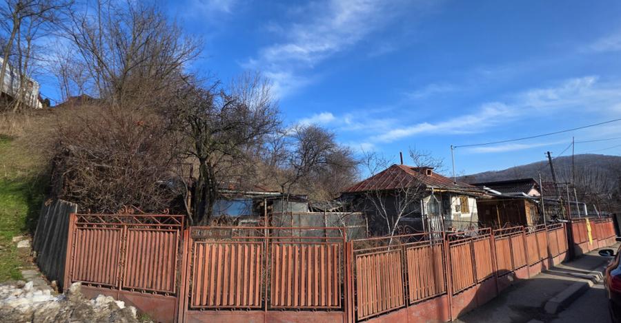 Casa cu 600mp de teren Aproape de centru Valenii de Mu - 11