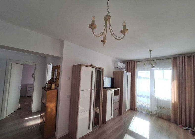 VANZARE-APARTAMENT 2 CAMERE-DECOMANDAT-CONEST DACIA - 1