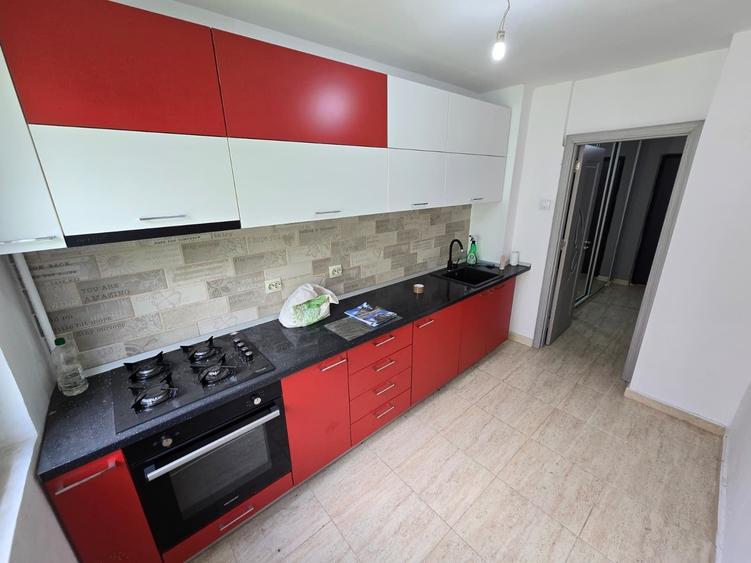 Vanzare 2 cam cu bucatarie utilata, reabilitat, loc parcare,Calea Vitan cu Bravu - 13