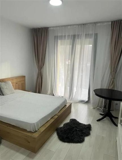 Apartament cu 3 camere, cu terasa si loc parcare, Central, Brașov - 2