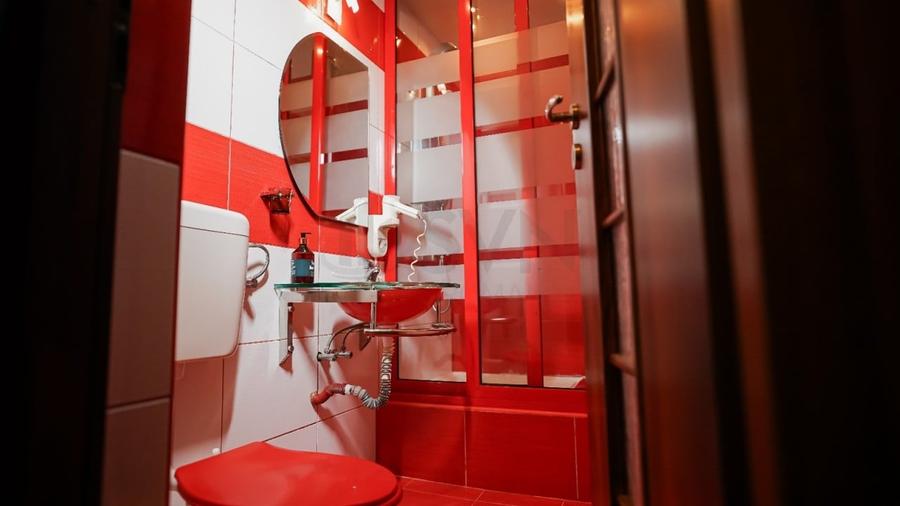 REA1018530 Bd Unirii l Apartament 4 camere l Vedere stradala - 11