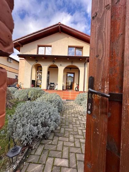 Casă modernă de vânzare în Cristian, Brașov - 4