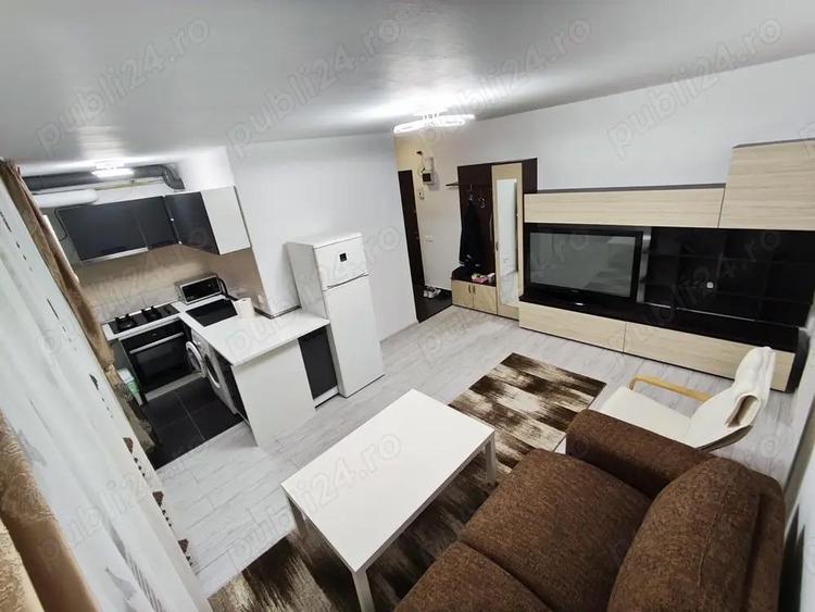 Vand apartament 2 camere zona militari pacii apusului... pre? u?or negociabil ! - 1