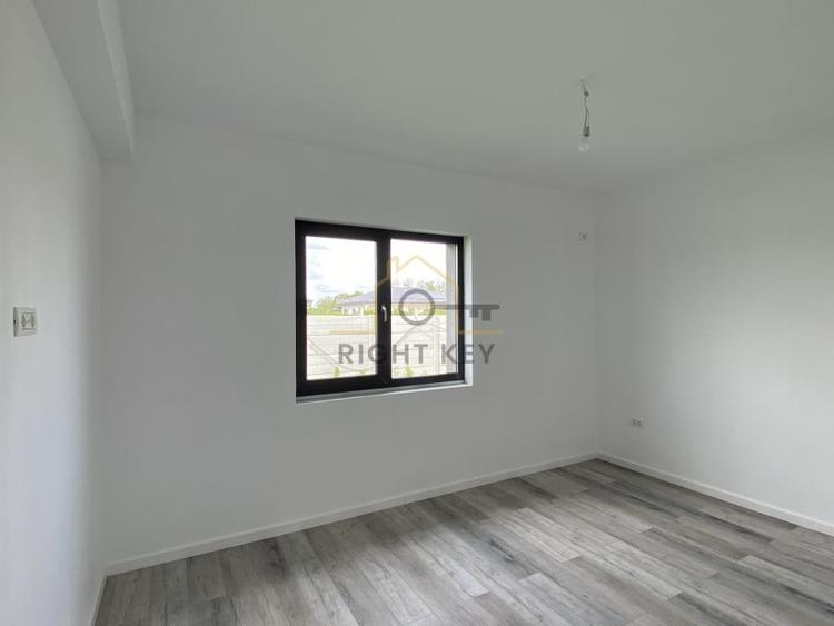 Case parter 4 cam, 380mpt, asfalt, parc, toate utilitatile!Comision 0% - 10