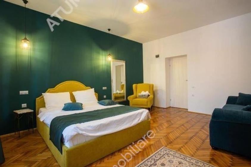 Pensiune cu 6 camere curte de 139 mp zona Ultracentrala din Sibiu - 2