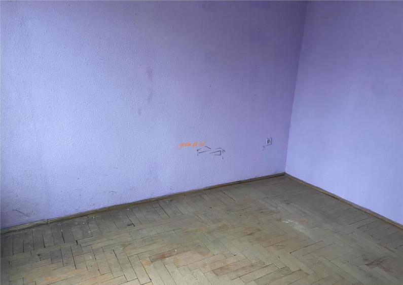 Apartament 2 camere ,50 mp , cartier Gara , et 3/4 , liber - 1