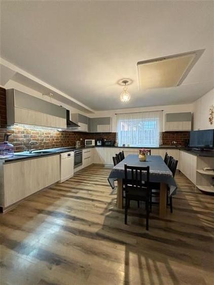 Casa individuala, S+P+M, 5 dormitoare, teren 586mp, zona buna, Harman - 3