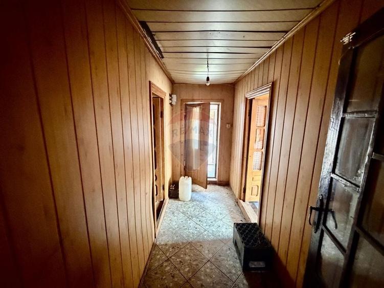 Casă cu 4 camere si teren 7727 mp Blidari - 6