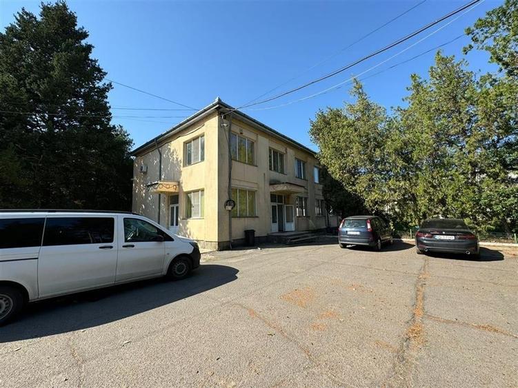 Cladiri de birouri 1.116mp si teren intravilan 5.687 mp de vanzare - 1