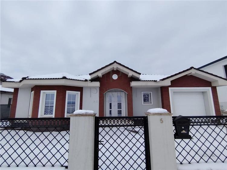 Casa individuala - garaj - langa asfalt - 137 mp utili - 2